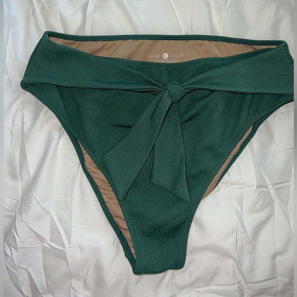 Shade & Short high waisted bikini bottoms